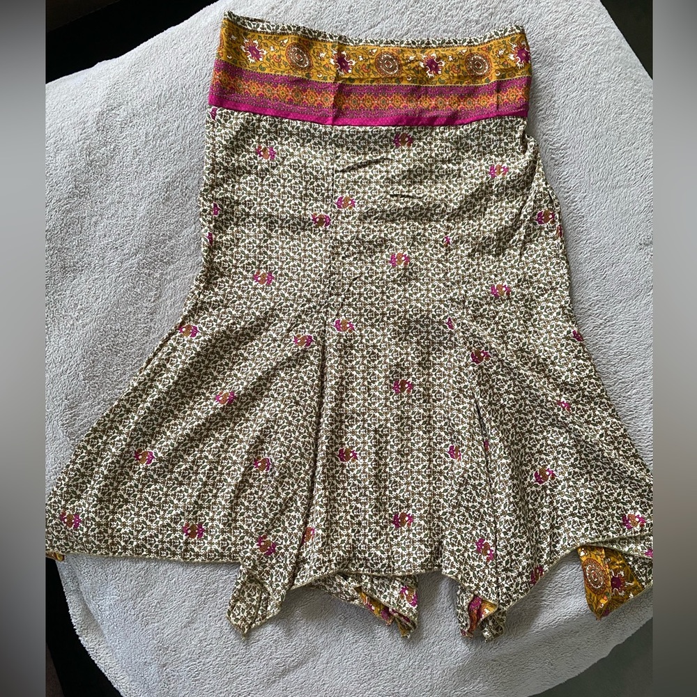 Mid length bohemian silky flare skirt size medium